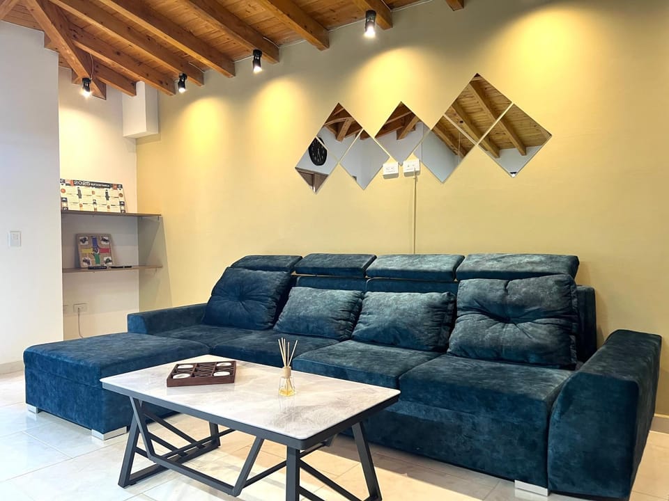 Prosperity Room, Habitación doble - solo a una cuadra del parque Vacation rental in Antioquia