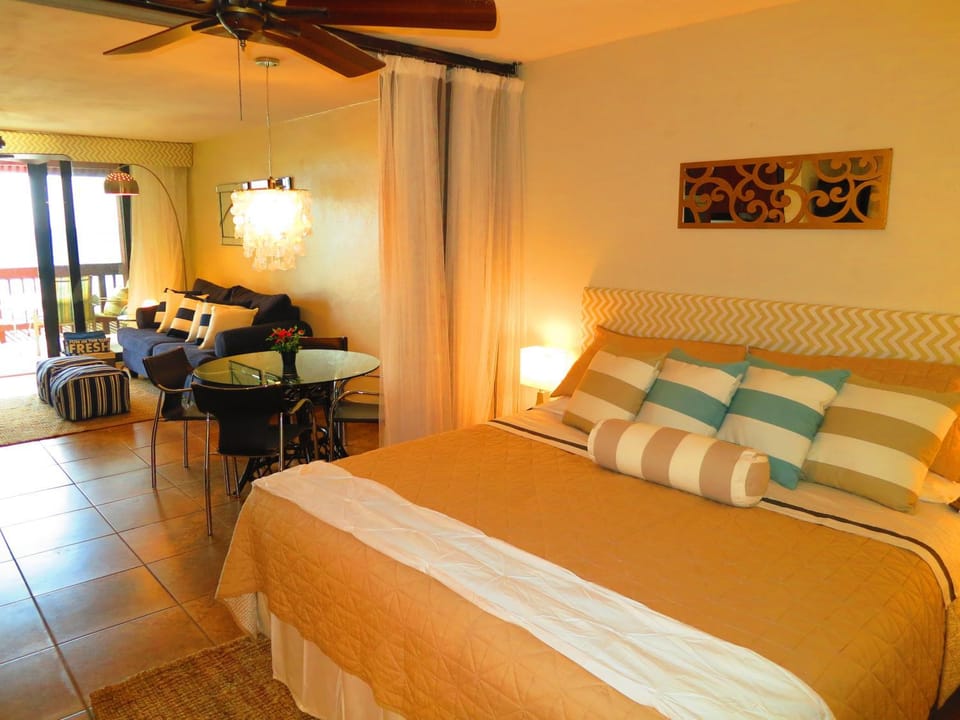 Living room, Dining area, Bedroom