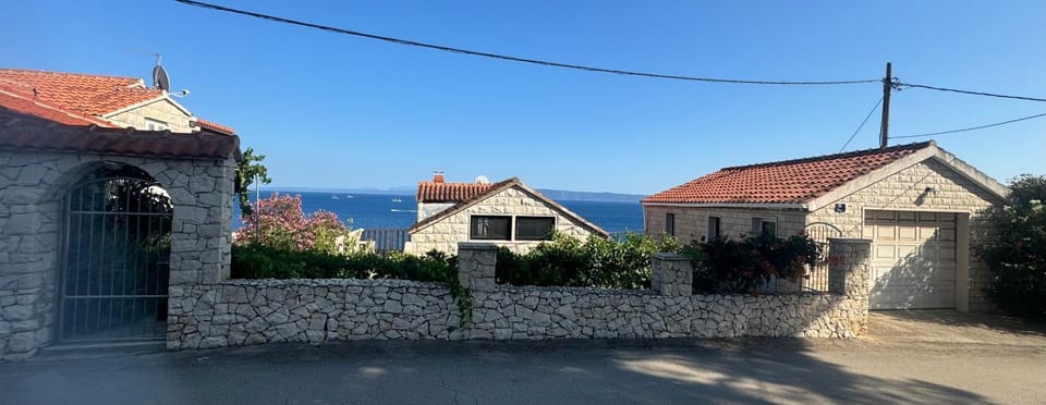 Apartments Villa Suzana Including Private Pool Vacation rental in Selca, Brač