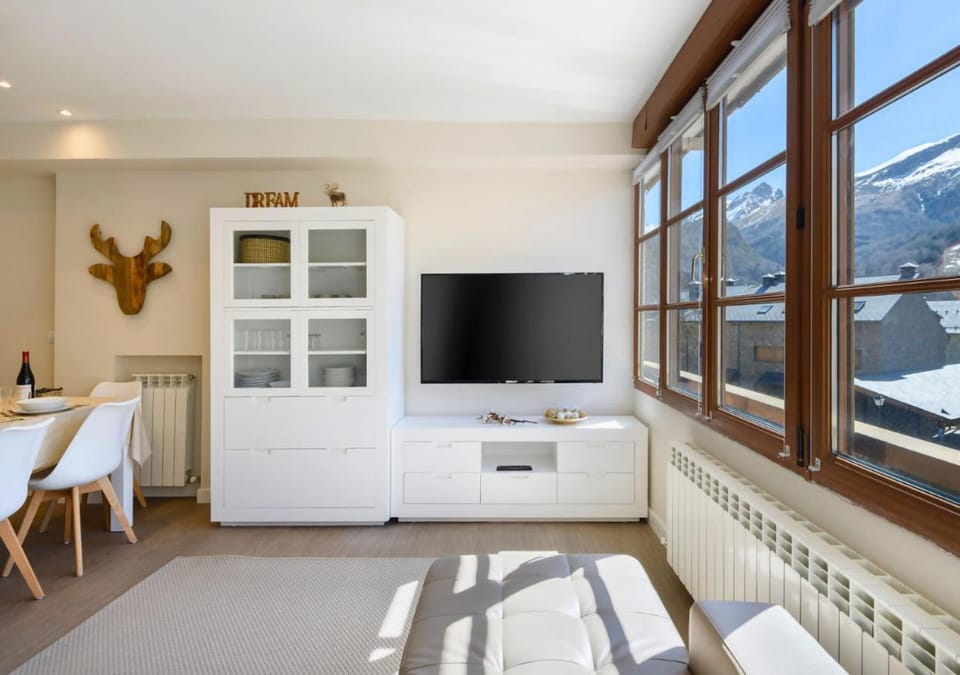 Cambaz 1: Exclusivo Dúplex Privado Apartment in Panticosa