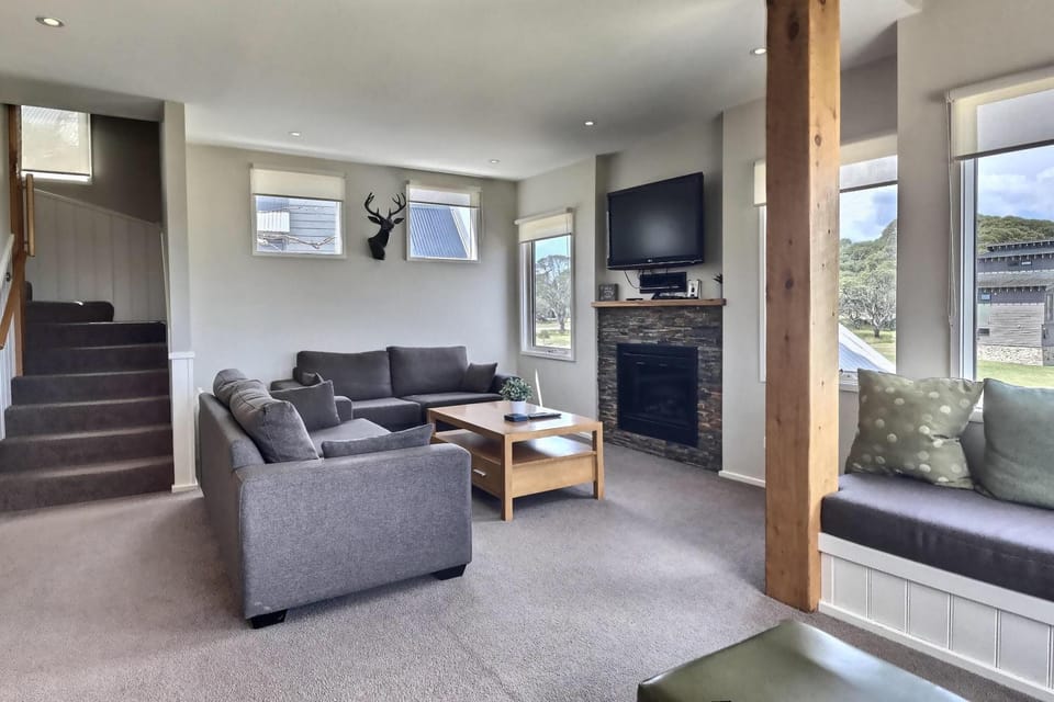 Alpine Edge Chalet in Dinner Plain