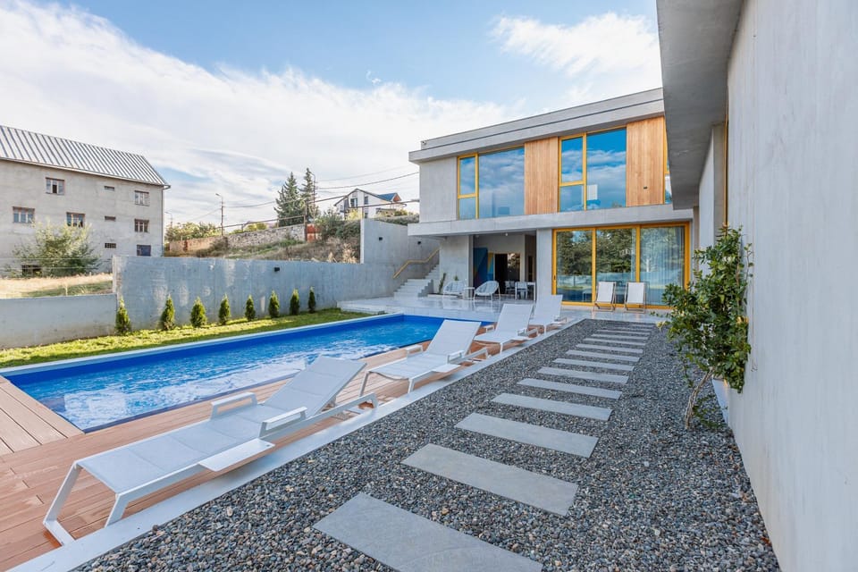 Property building, Swimming pool