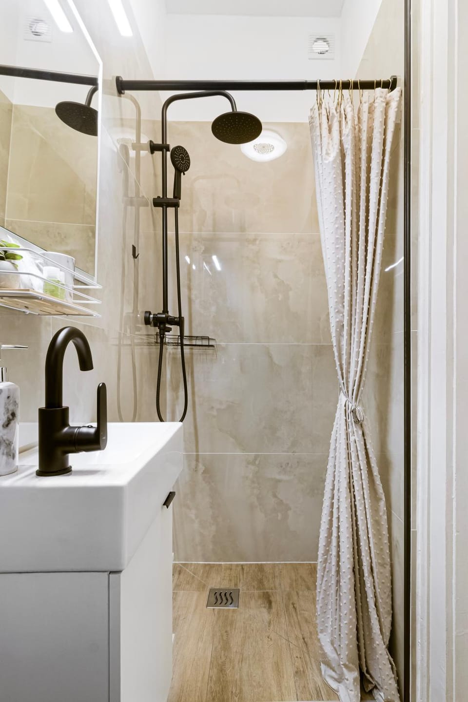 Shower, Bathroom