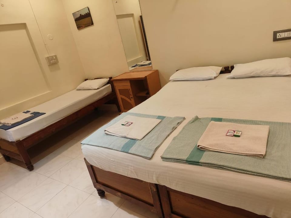 Rocky Guesthouse Bed and Breakfast in Karnataka