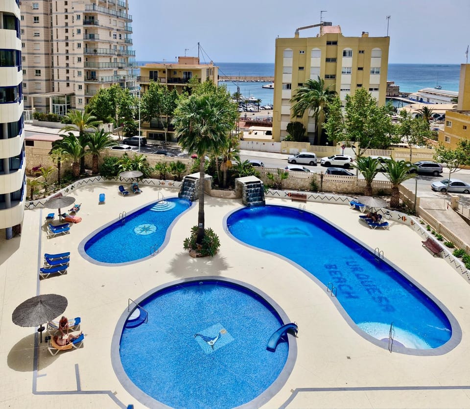 City view, Pool view, Sea view, Street view, Swimming pool