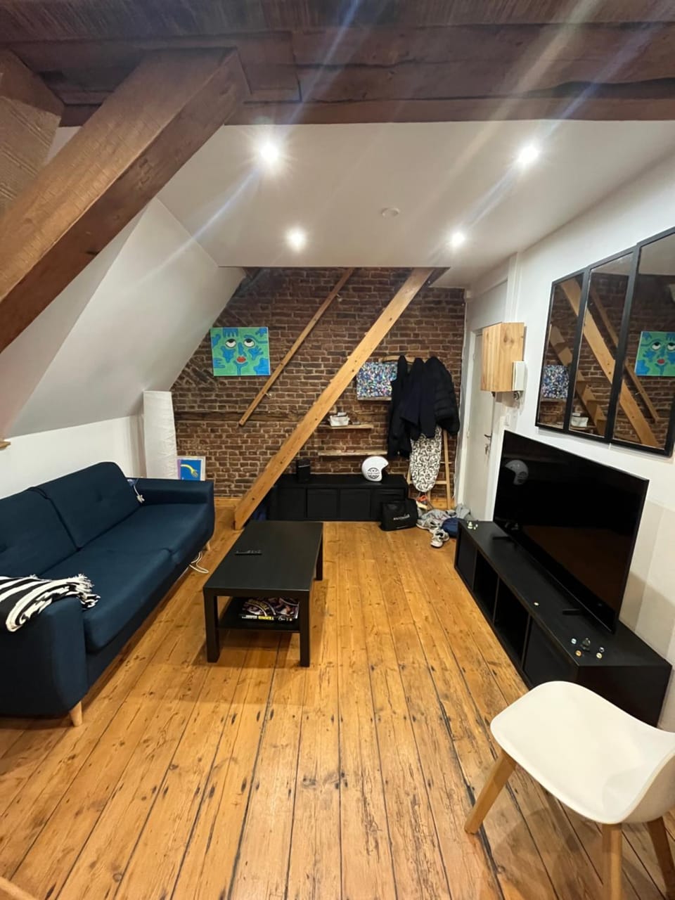 TV and multimedia, Living room, Seating area