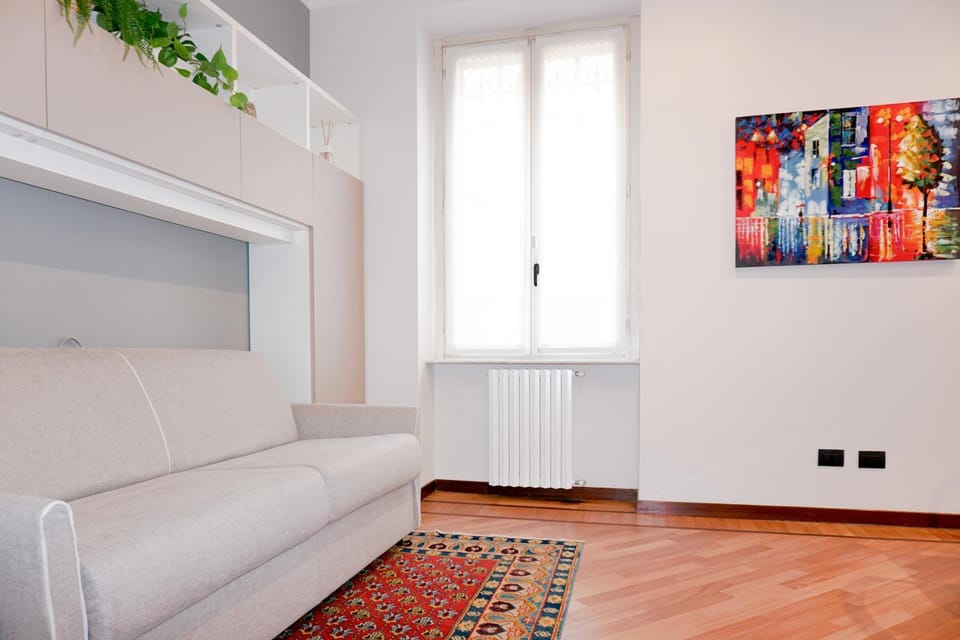 Living room, Decorative detail, Seating area, internet