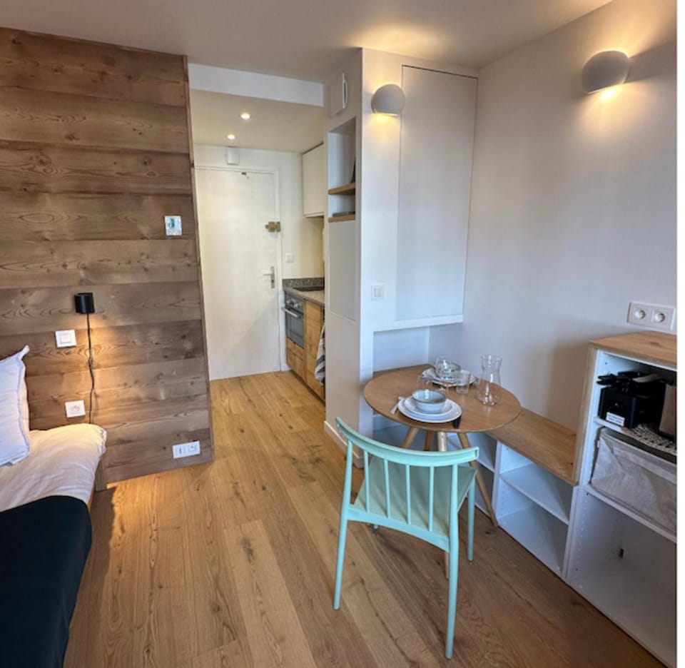 Charming Mont-Blanc View Studio in Chamonix Apartment in Chamonix