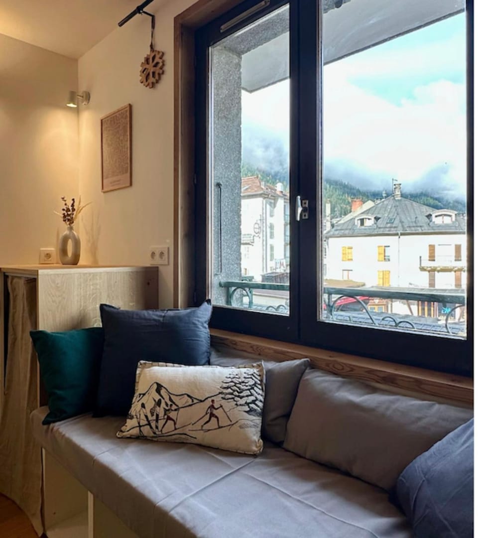 Charming Mont-Blanc View Studio in Chamonix Apartment in Chamonix