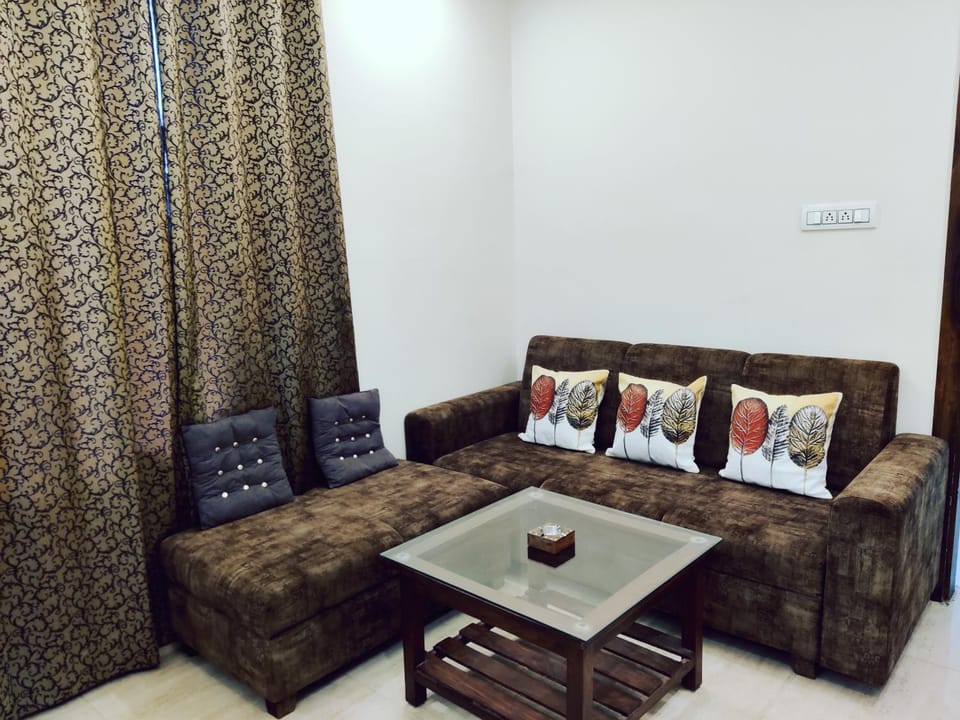 Heaven Vibes Stays Serene 1Bhk Near Laxman Jhula Apartment in Rishikesh