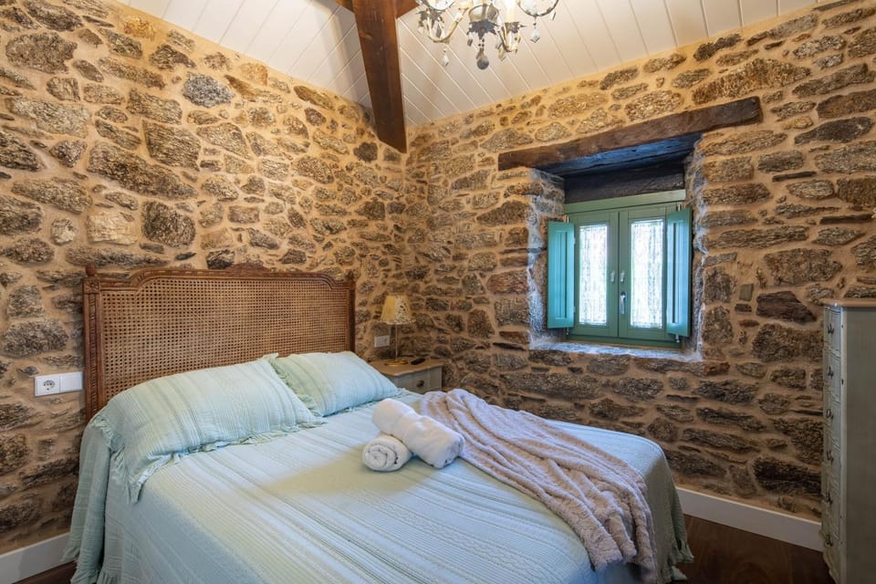 Property building, Living room, Bedroom