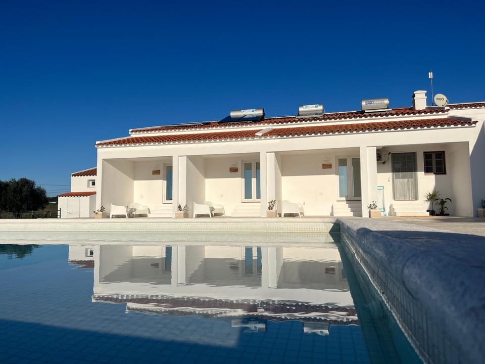 Balcony/Terrace, Swimming pool, Swimming pool