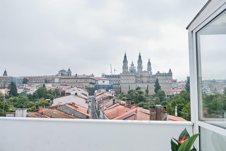 Nearby landmark, View (from property/room), Balcony/Terrace, City view