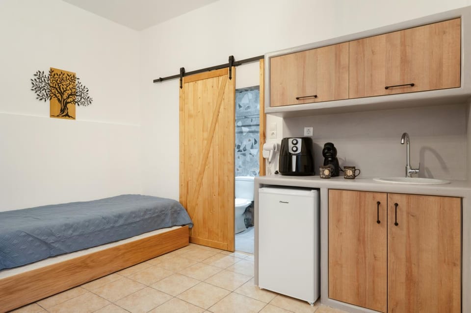 Property building, Bathroom, Living room