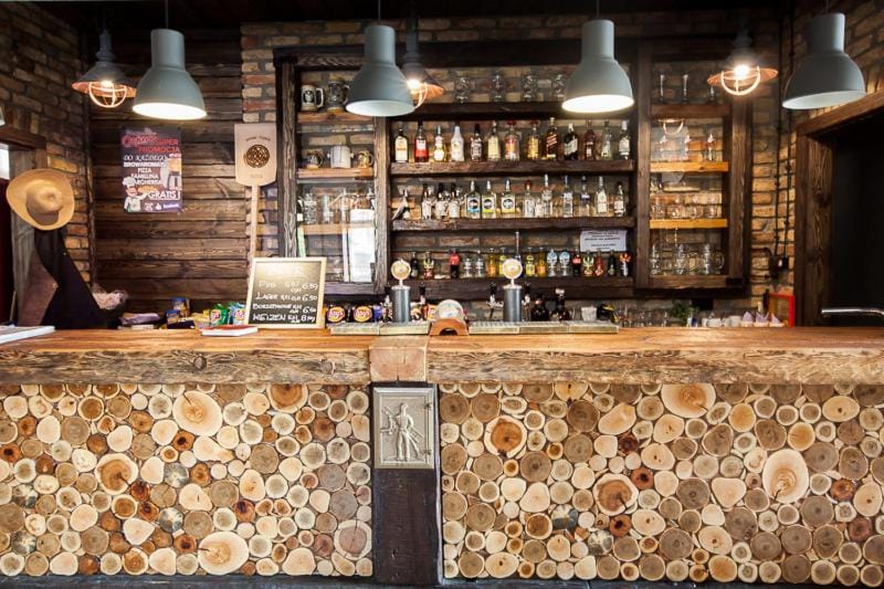 Restaurant/places to eat, Nightclub / DJ, Lounge or bar, Drinks, Alcoholic drinks
