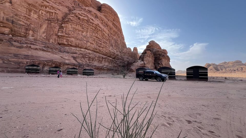 Wadi Rum Red Desert Luxury tent in South District