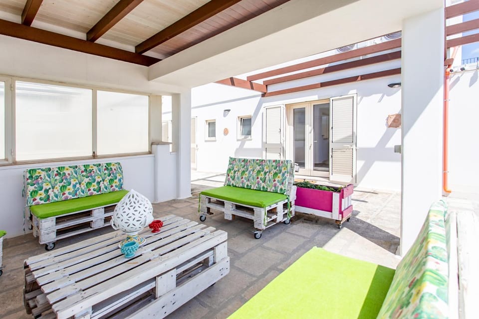 View (from property/room), Balcony/Terrace