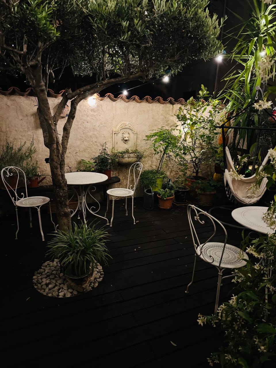 La Maison Du Bonheur Bed and Breakfast in Aups