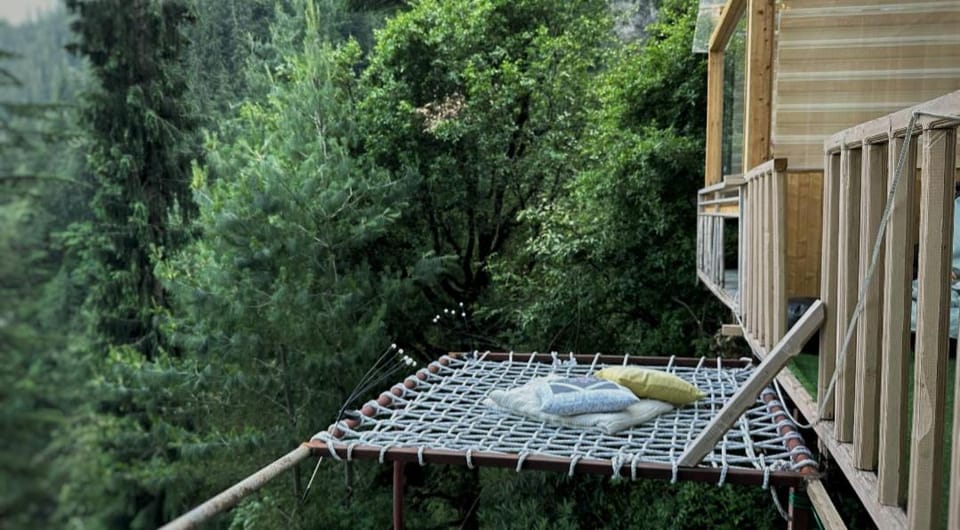UrWish TreeHouse cottageJacuzzi Villa in Himachal Pradesh