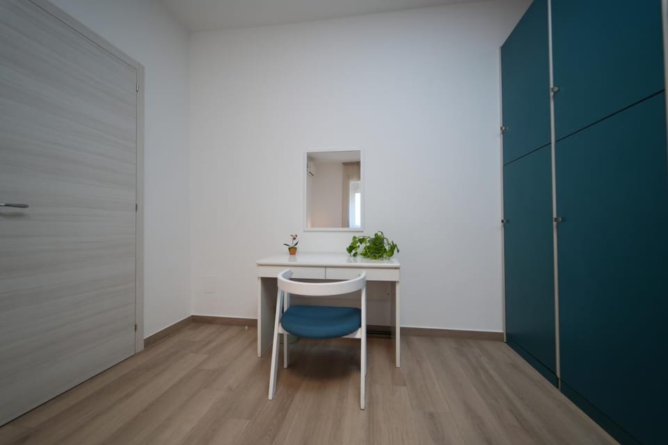 Dining area, wardrobe