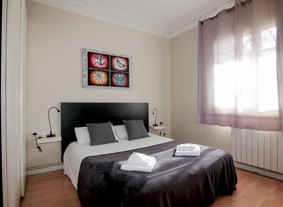 Bed, Bedroom