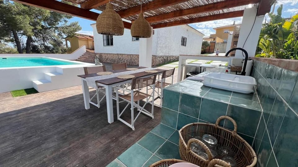 Villa con piscina en la montaña Villa in Valencian Community