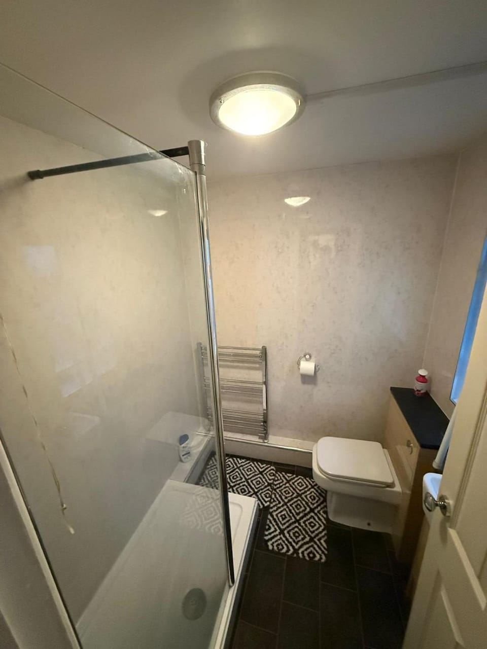 Shower, Toilet, Bathroom