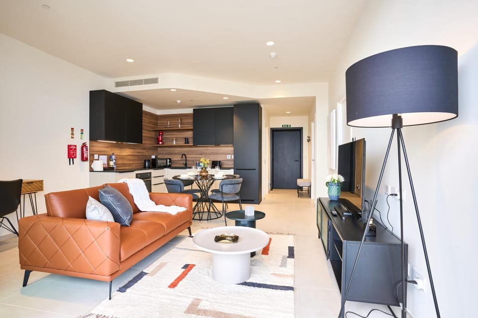 TV and multimedia, Kitchen or kitchenette, Living room, Seating area, Dining area, Evening entertainment, oven