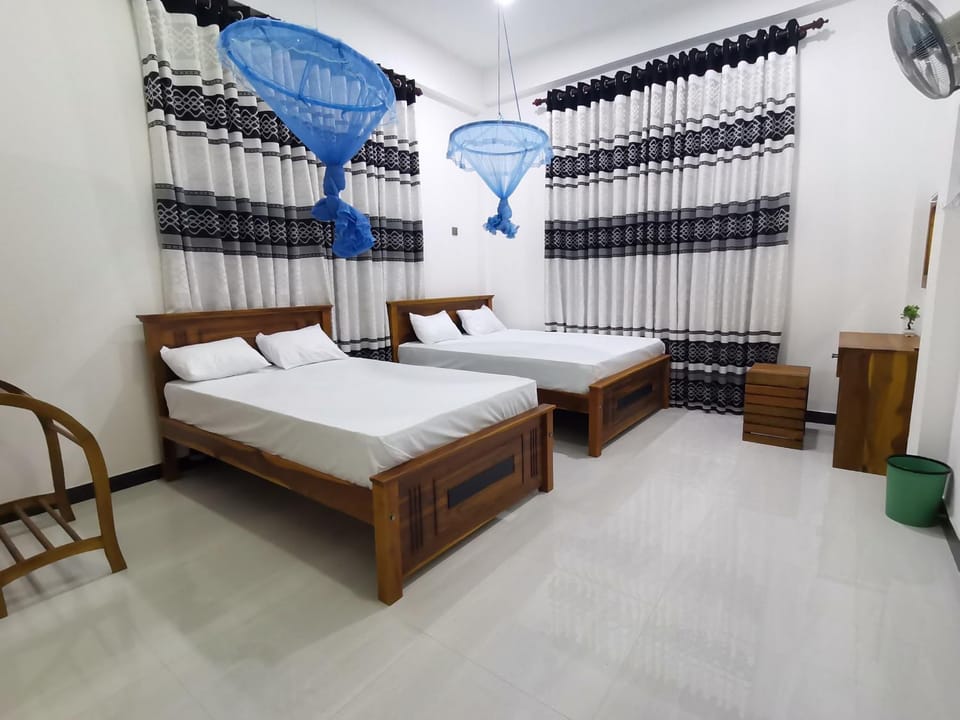Bed, Photo of the whole room, Bedroom, towels, air conditioner