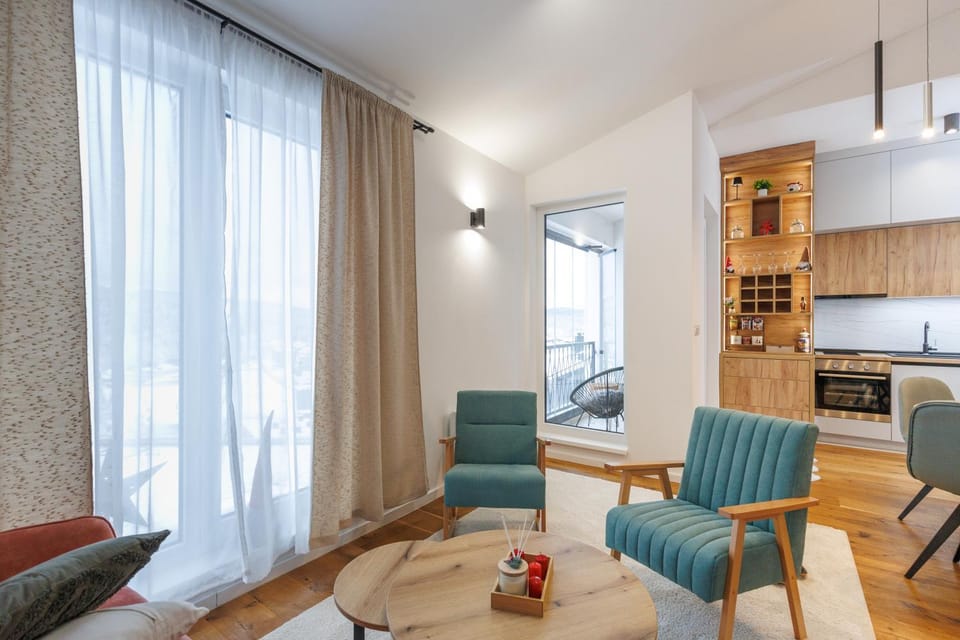 Kitchen or kitchenette, Living room