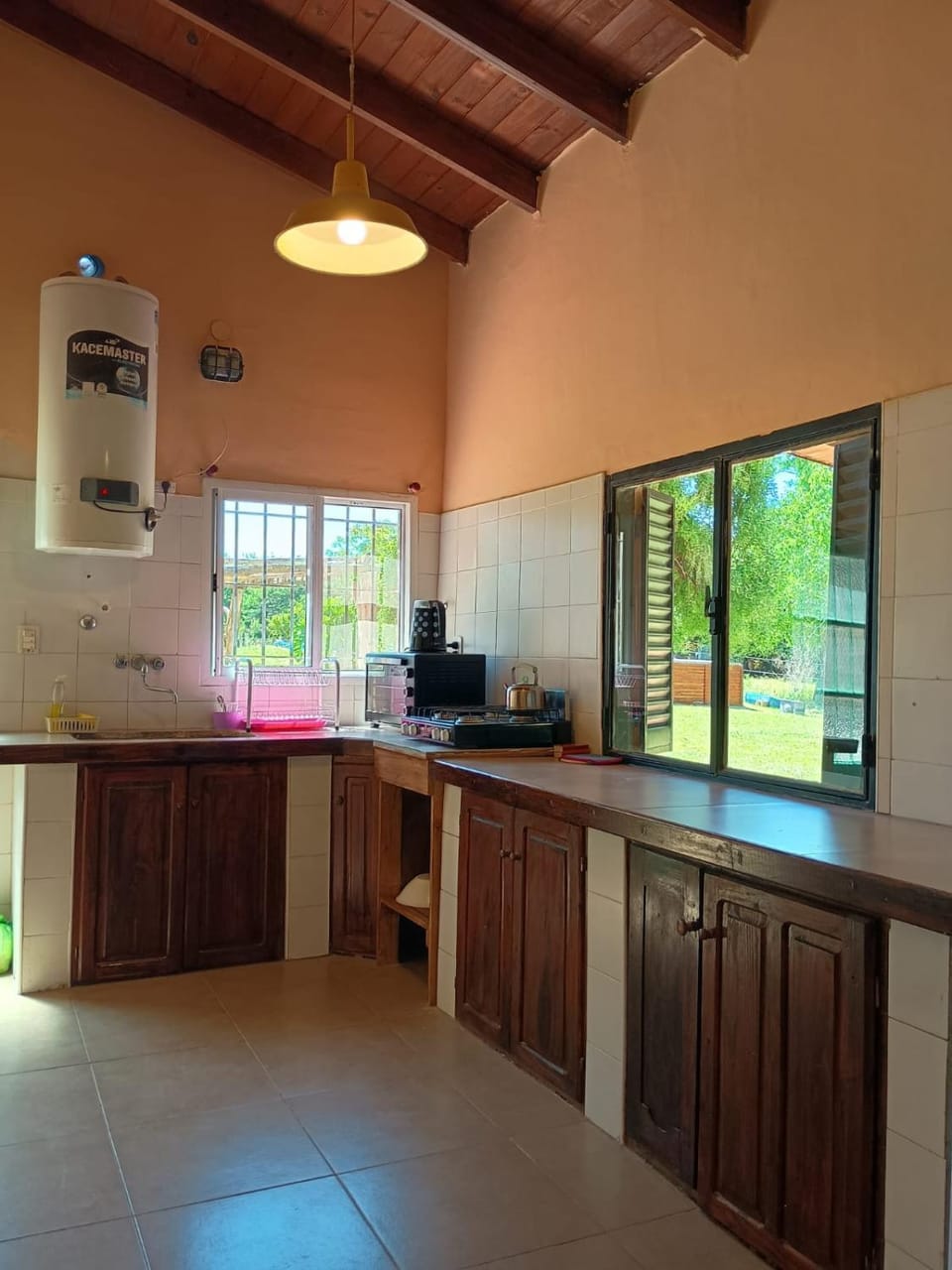 Kitchen or kitchenette, pet friendly
