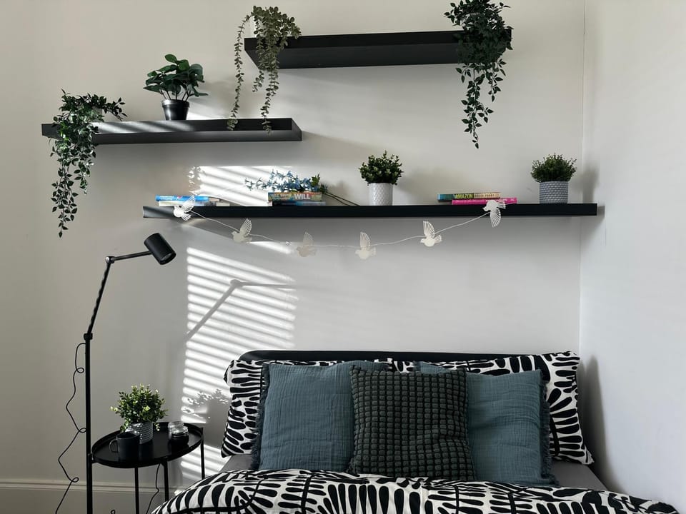 Bright and spacious apartment near Glasgow Apartment in Scotland