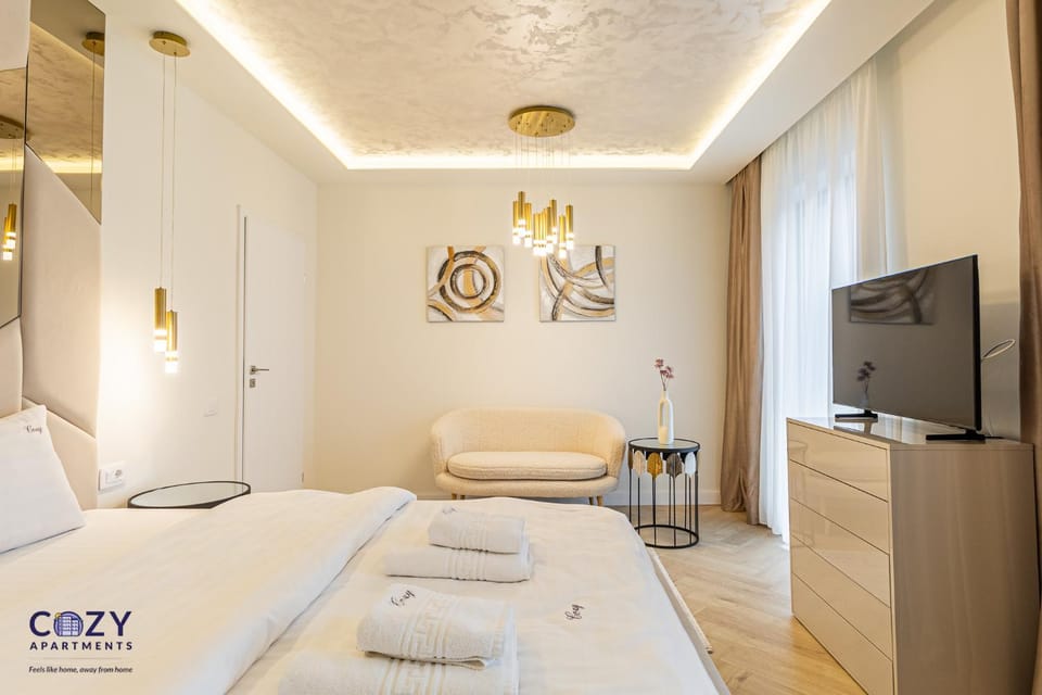 Communal lounge/ TV room, Bed, TV and multimedia, Photo of the whole room, Evening entertainment, Bedroom, towels