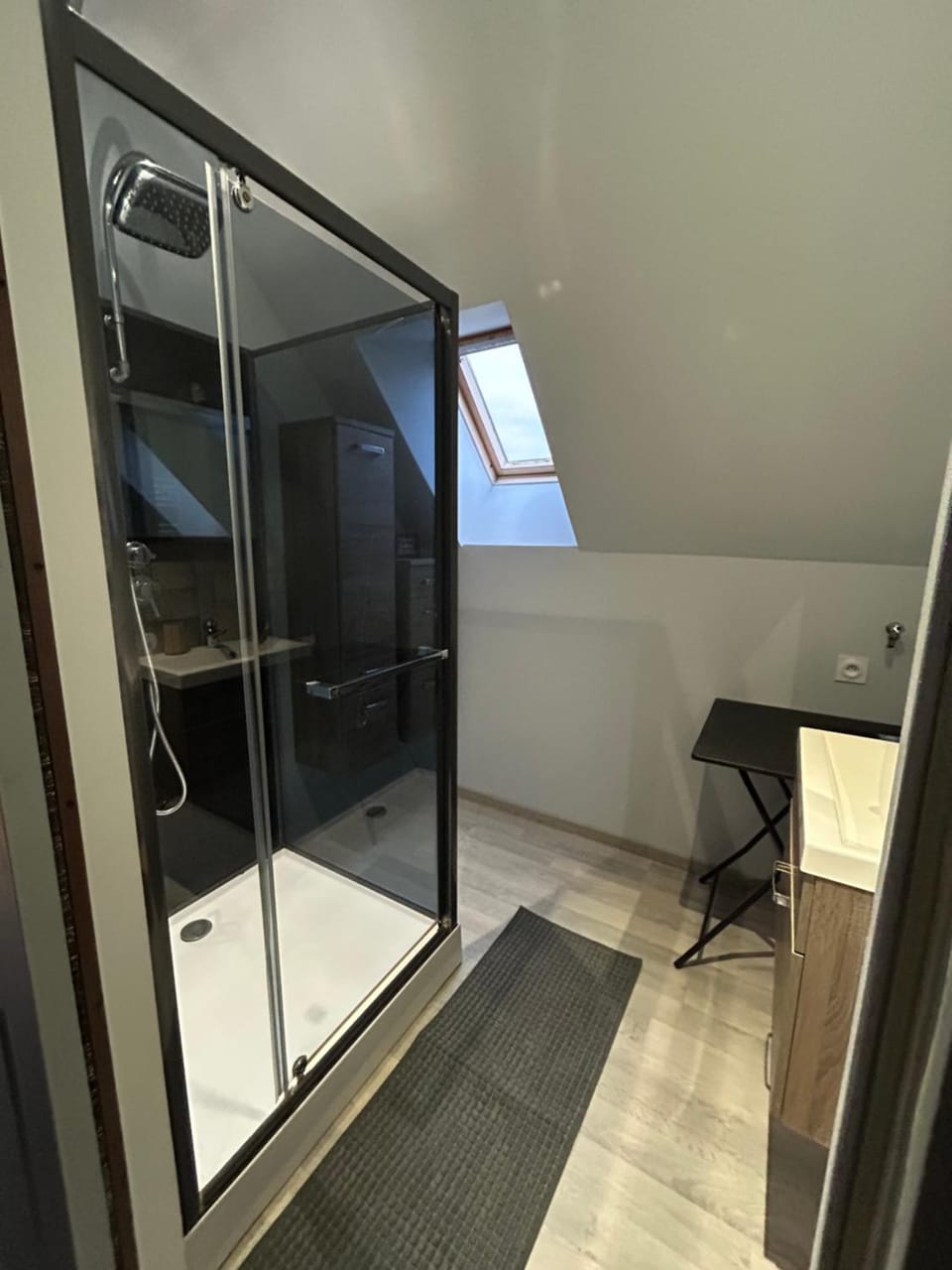Shower, Bathroom