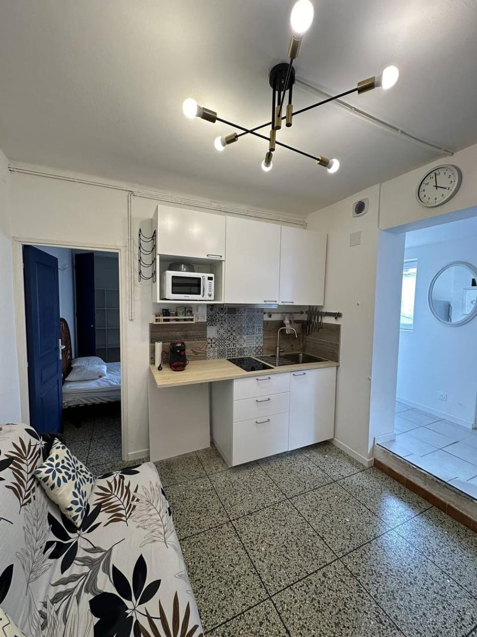 Appartement T3 - centre ville - climatisation - internet Apartment in Saintes-Maries-de-la-Mer