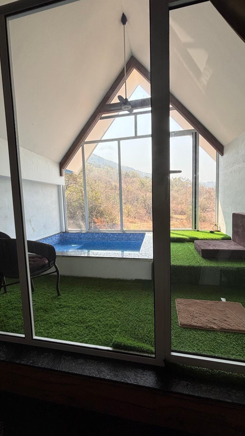 View (from property/room), Pool view, Swimming pool
