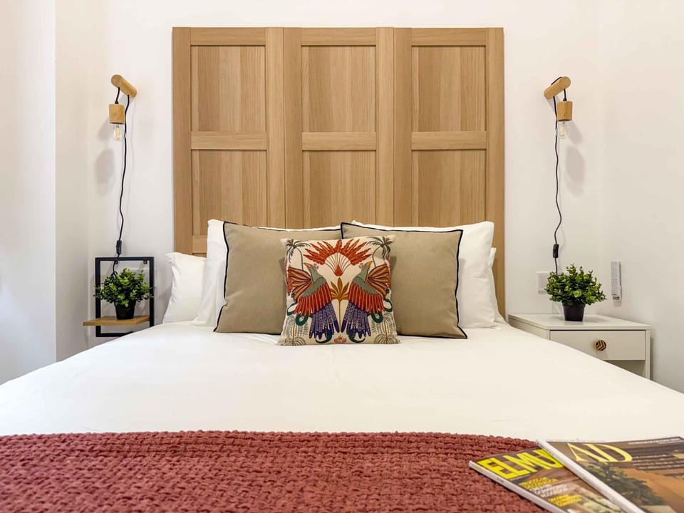 Bed, Bedroom