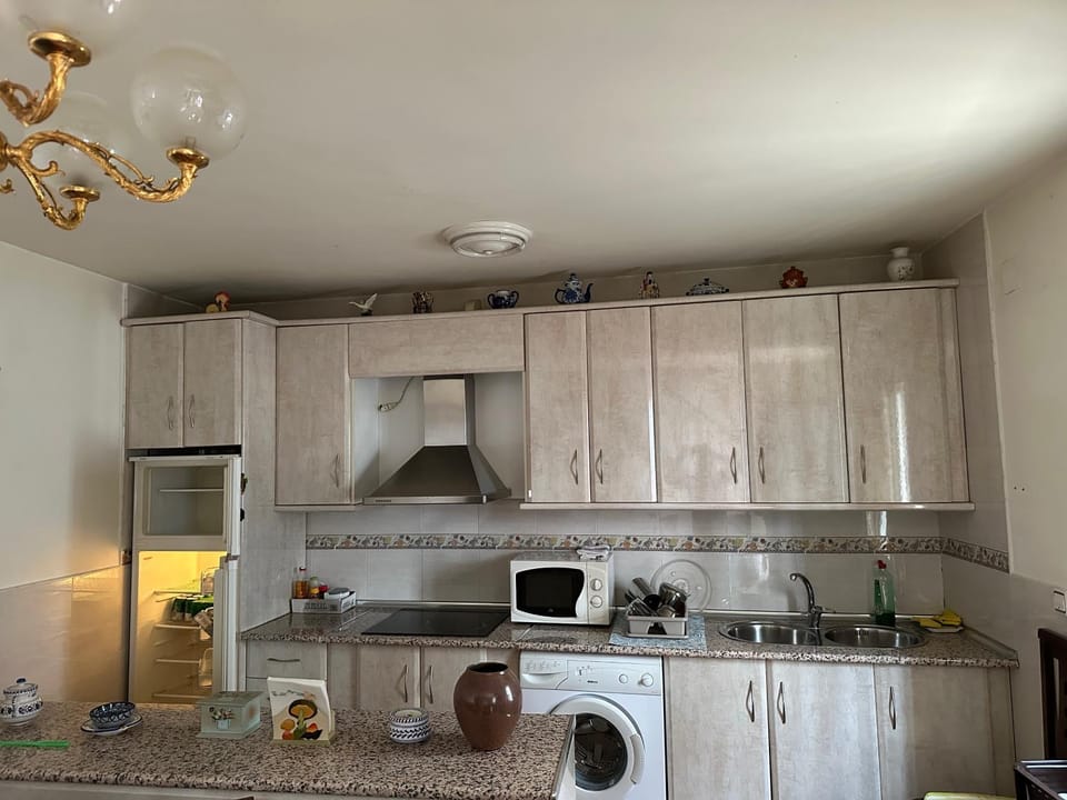 Kitchen or kitchenette, microwave, pet friendly, stove, toaster, washing machine, kitchen