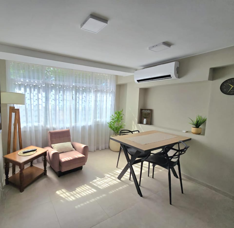 Living room, Dining area, air conditioner
