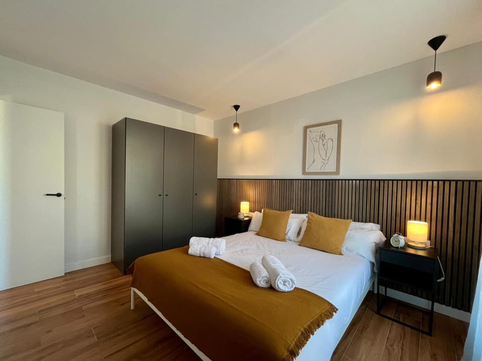 Bed, Bedroom