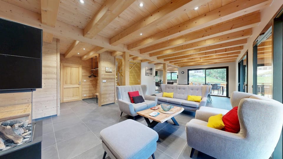 Communal lounge/ TV room, Living room