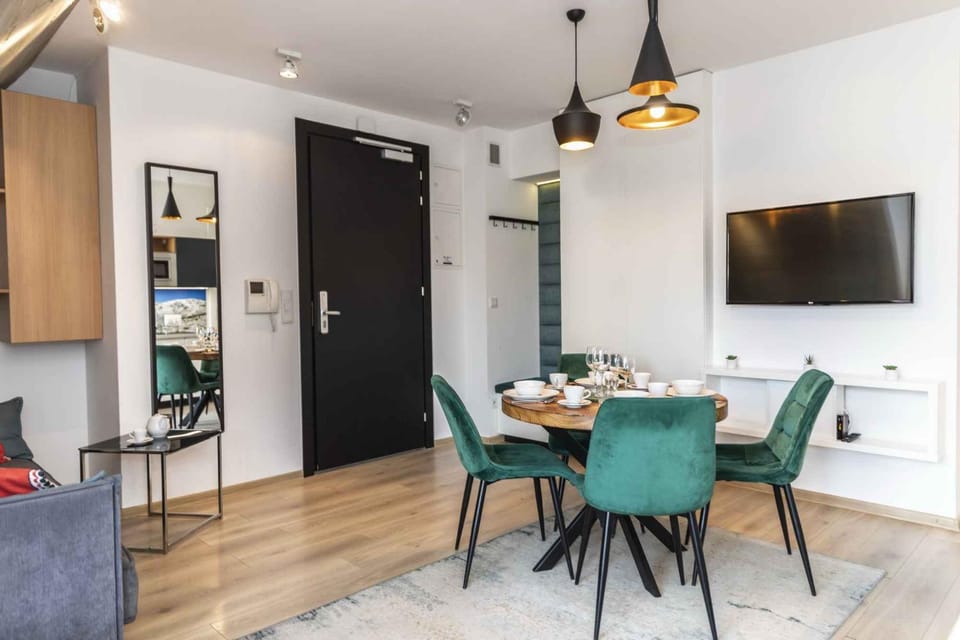 TV and multimedia, Kitchen or kitchenette