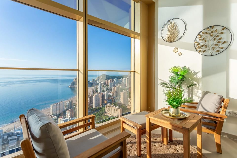 Day, View (from property/room), City view