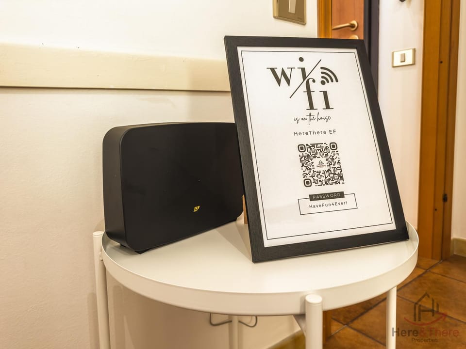 Text overlay, internet