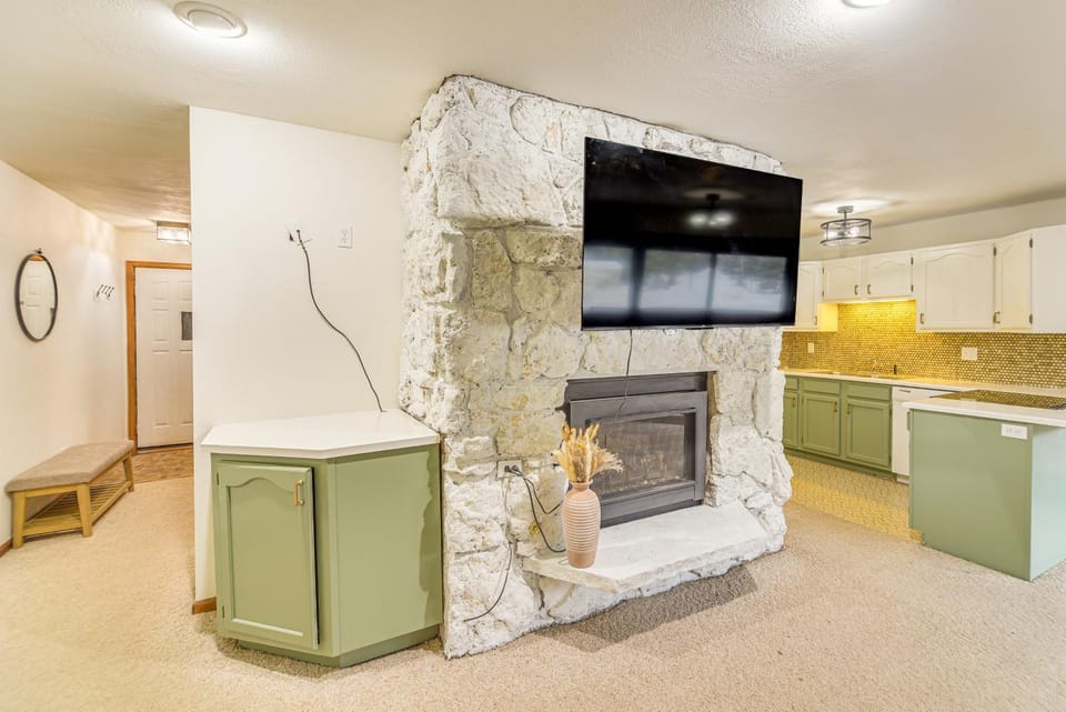 Walk to Winter Park Resort: Condo w/ Hot Tub! House in Winter Park