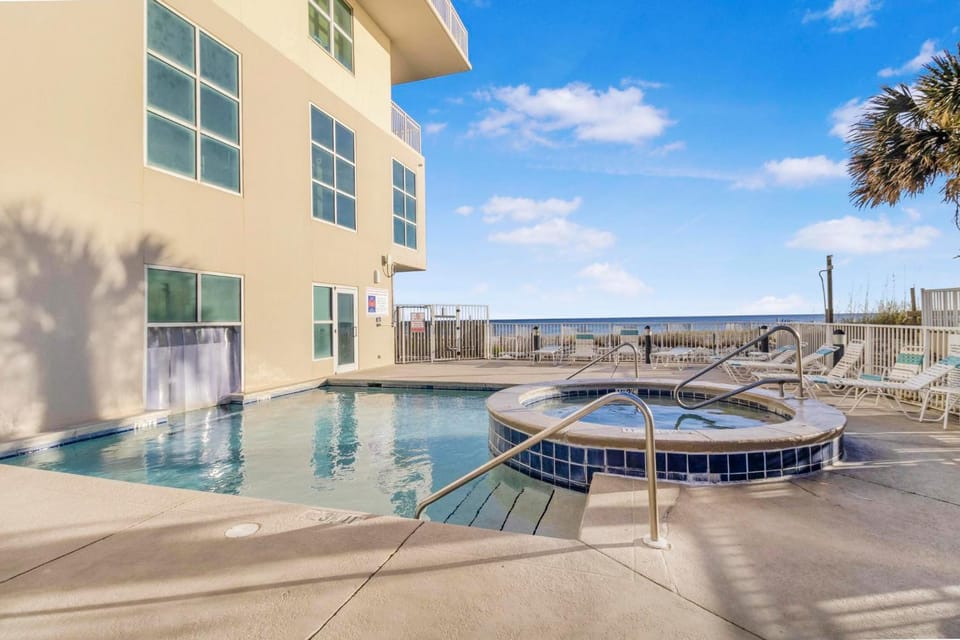 Crystal Shores 507 by Vacation Homes Collection Apartment in West Beach