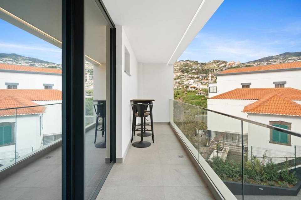 Peace Haven III Apartment in Câmara De Lobos