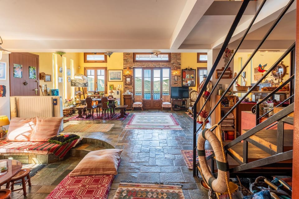 Heritage Ridge Villa in Euboea