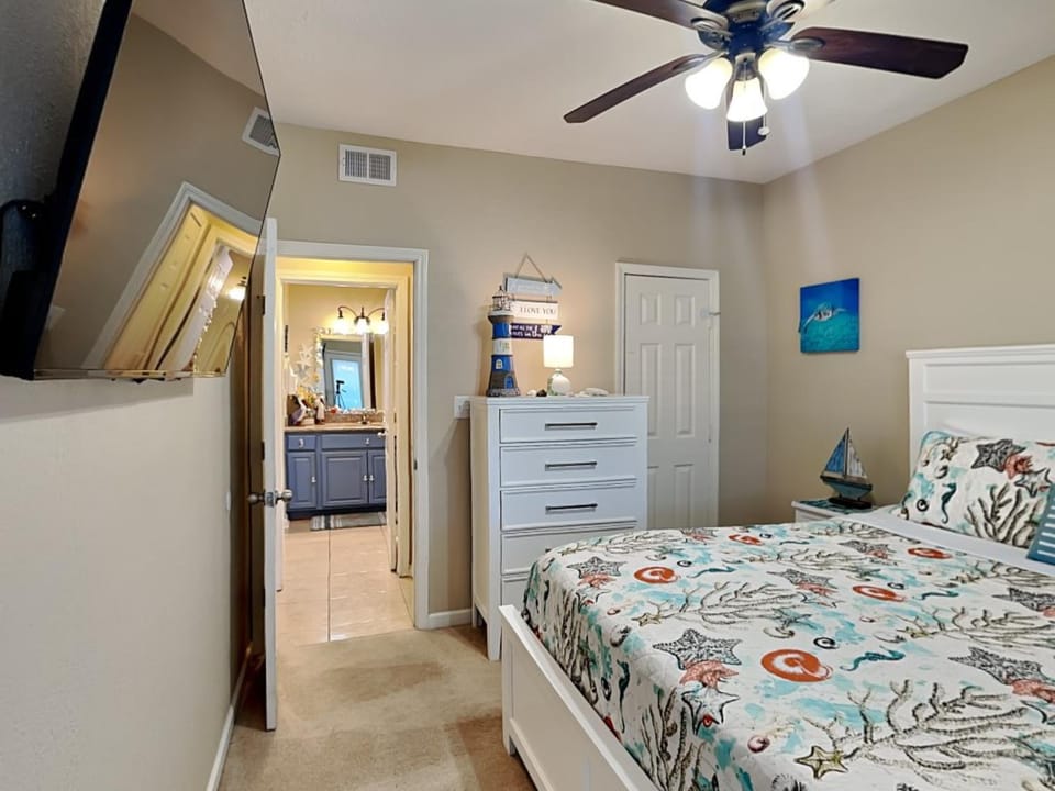 Bed, Bathroom, Bedroom, furniture, wardrobe