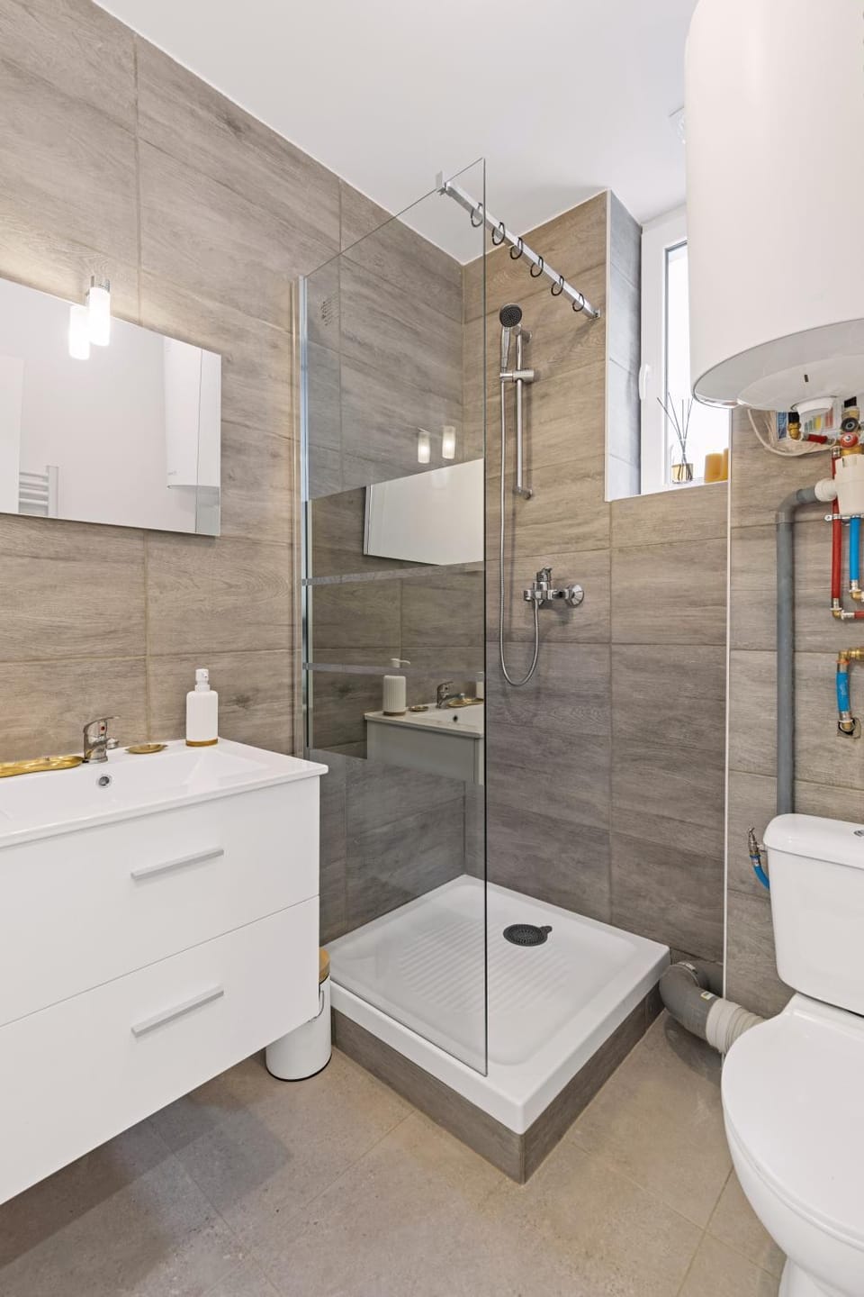 Shower, Toilet, Bathroom